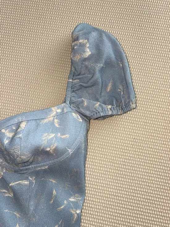 Aritzia Sunday Best Savannah Dress in Dew Blue/ Whisper White - Picture 4 of 6